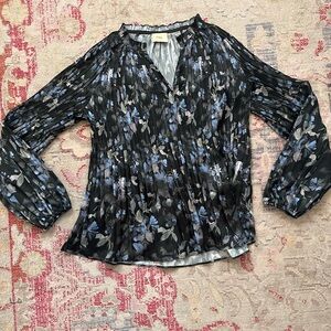 Elie Tahari blue floral blouse